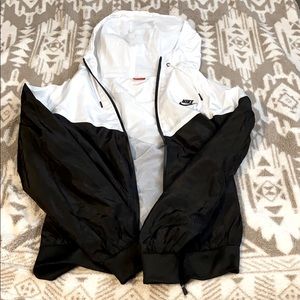 Unisex Nike Black & White Windbreaker